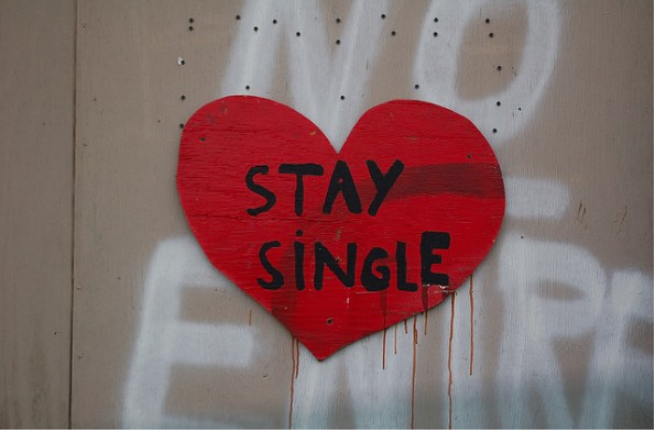 heart that says 'stay single'